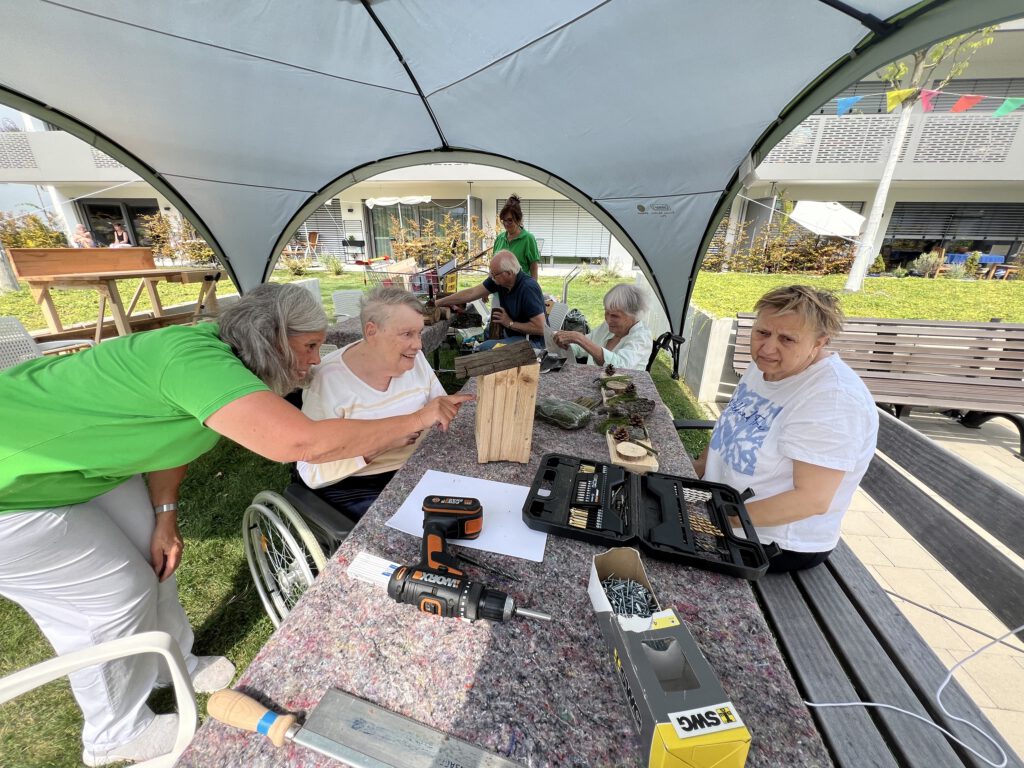 Bewohner:innen in der Sommerwerkstatt